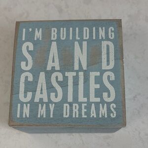 Primitives by Kathy wooden sandcastle box